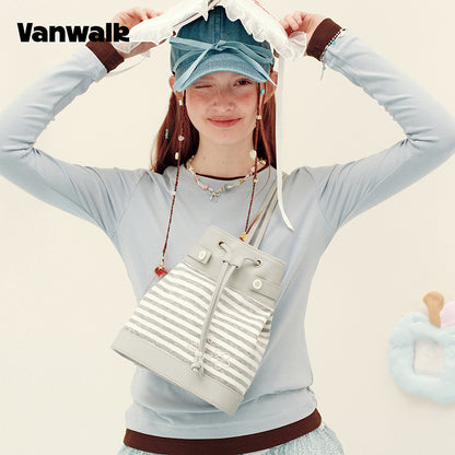 กระเป๋าเป้สะพายหลังชุดบ้านสมุดบันทึกพักผ่อน vanwalk รุ่น v3025