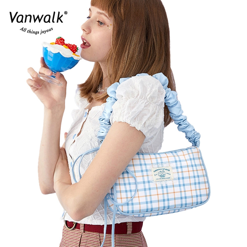 Vanwalk กระเป๋าสะพายไหล่ลำลอง Essentials V1718